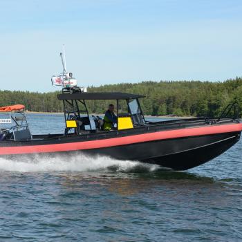 28 RBB boat for rescue or a luxury tender!